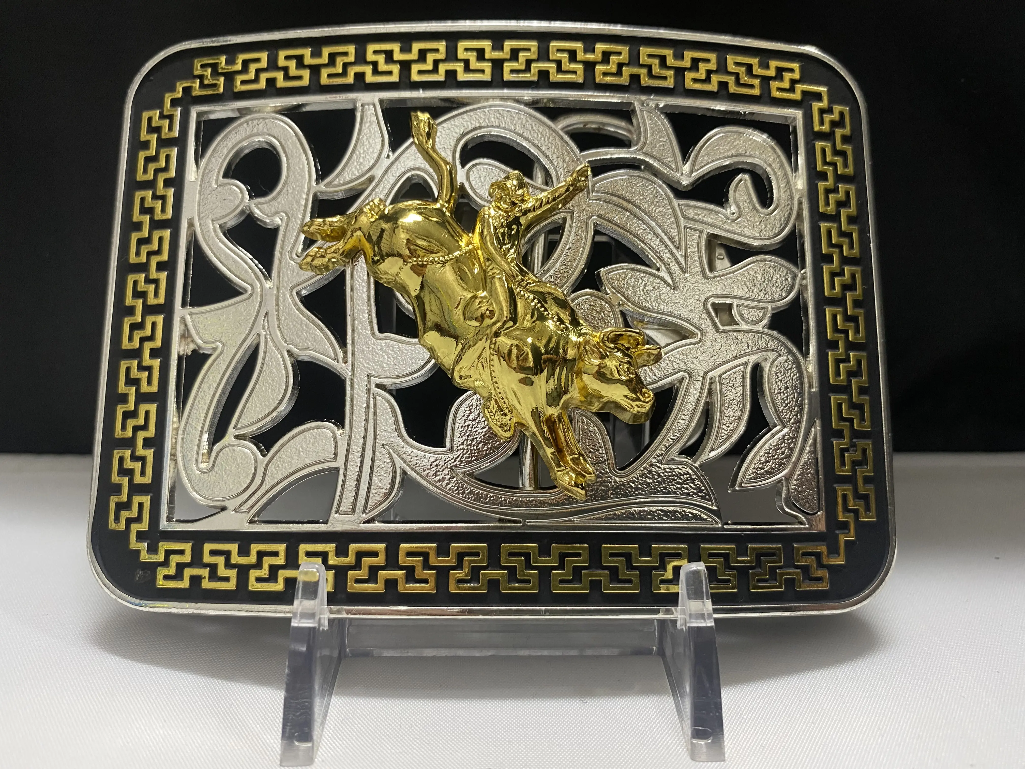 Western Style Rodeo Buckle Western Style Rodeo Buckle