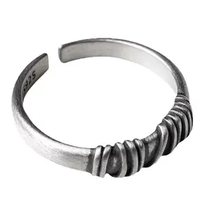 Vintage Twisted Strip Textured Open Adjustable Ring, Antique Oxidized Silver Minimalist Retro Stack Finger Ring