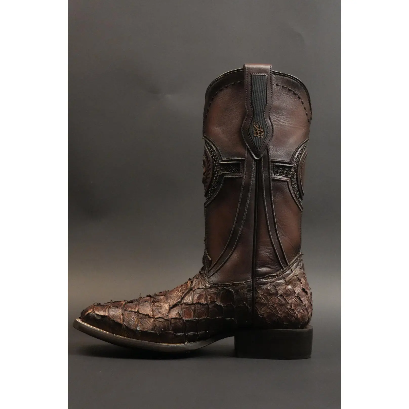 CUADRA Men's High Quality Café Square-Toe Boot (Model CU980) - Durable Men's Footwear