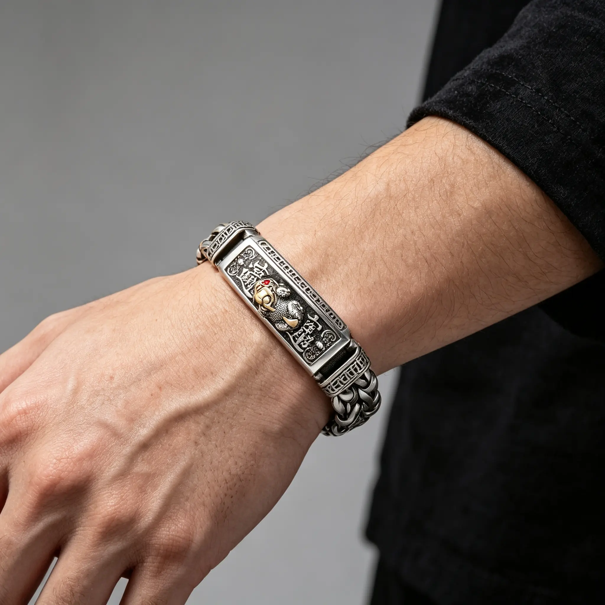 S925 Silver Plated Retro Pixiu Bracelet for Men, Chinese Wealth Engraved Vintage Oxidized Woven Chain Bracelet, Oriental Feng Shui Lucky Bangle Jewelry Gift for Him