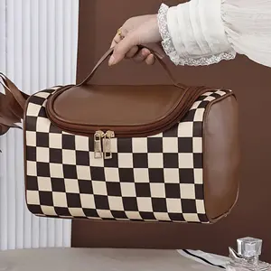 Checkerboard Pattern Makeup Bag, 1 Count Large Capacity Cosmetic Storage Bag, Portable Makeup Brush Organizer, Cosmetic Storage Bag for Home & Travel, Handheld Cosmetic Pouch