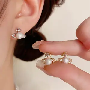 925 Silver Needle Micro-Inlaid Zircon Pearl Saturn Stud Earrings DDES0760 Exquisite Compact Simple Earrings Elegant Light Luxury Versatile Ear Accessories 14K Gold-Plated