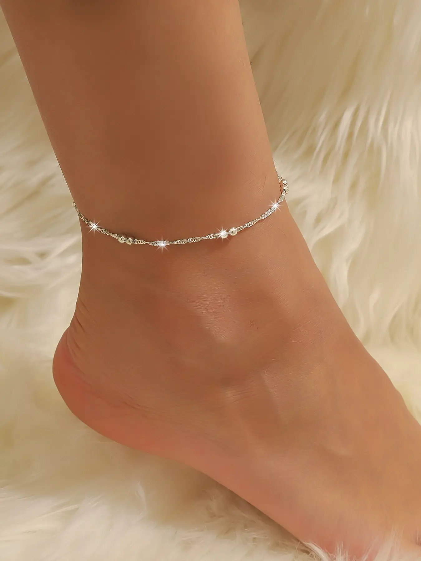 Women's silver pearl ankle chain, Adjustable Anklet, Solstice Anklet, a Trendy Jewelry gift for girlfriends, Fashionable Accessory, perfect for daily wear and beach vacations, Valentine's Day gift, Summer Jewelry, Fashionable Jewelry Accessories