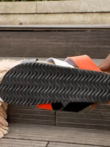 Women's Summer Comfortable Cross Slippers, Anti-Slip Flat Sole Outdoor Shoes, Casual PU Upper Material, Solid Pattern Design