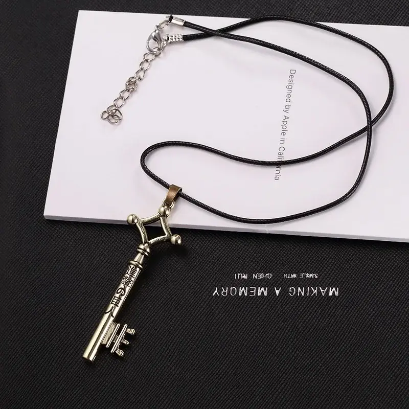 Attack On Titan Eren 50cm Metal Chain Key Pendant Necklace, Vintage Retro Fashion Anime Cosplay Chain Jewelry for Men (Shingeki No Kyojin)