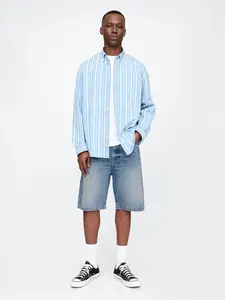 Gap Men's '90s Loose Denim Shorts