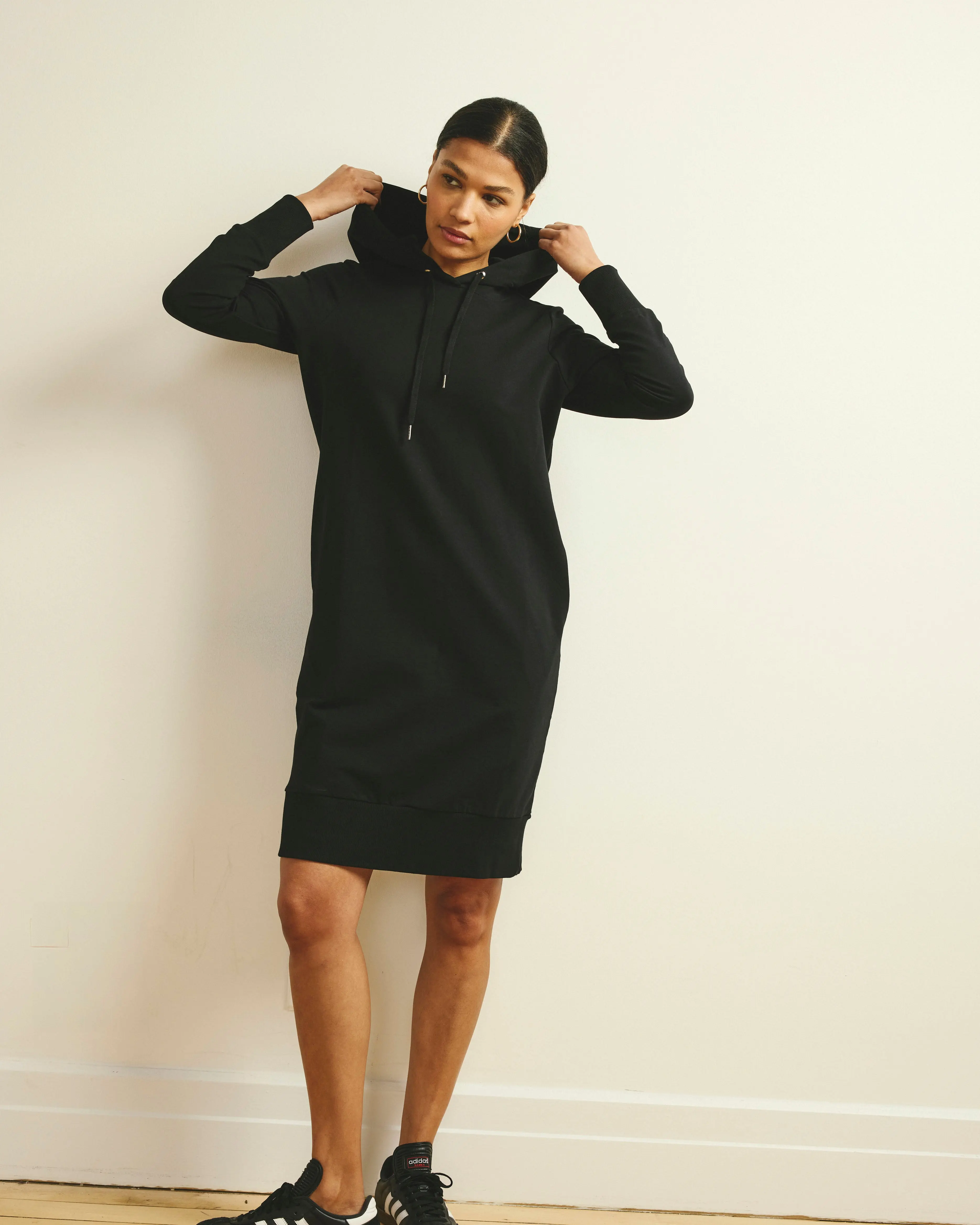 Women's Casual Hooded Long Sleeve Cotton Blend French Terry Sweatshirt Dress - Flat, Basic, Loose Fit Pullover, Lightweight, Drawstring, Side Pockets, Elastane, Cold Wash, Daily Wear