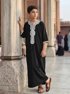 Muslim Traditional Boy's Long Robe, Moroccan Style Three Quarter Sleeve V Neck Embroidered with Side Pockets, Suitable for Boys Aged 8-12, Kids Clothing, Modesty