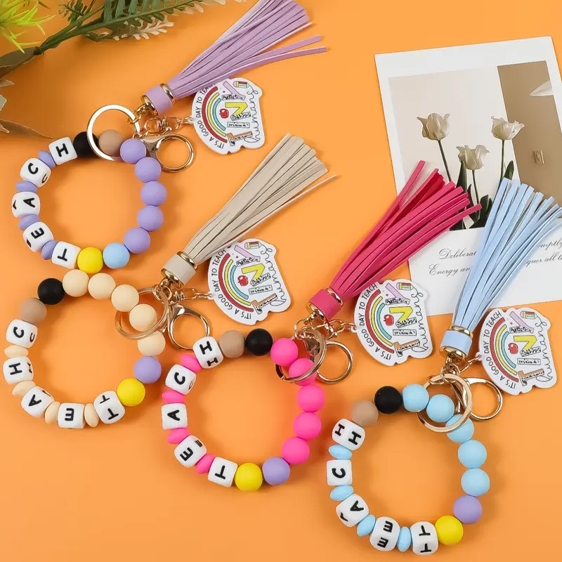 4-Piece Set Colorful Beaded Fringe Keychains with Silicone Letter Teach Design, Women's Bag Charm Car Keychain Gift for Teachers, Teacher Appreciation Day Present Keychain Pendant, Keychain for Bags, Keyrings for Keys
