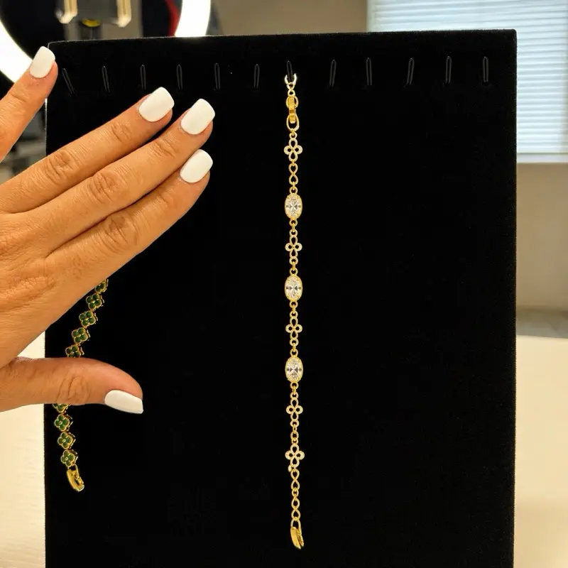 Brazalete forma infinito