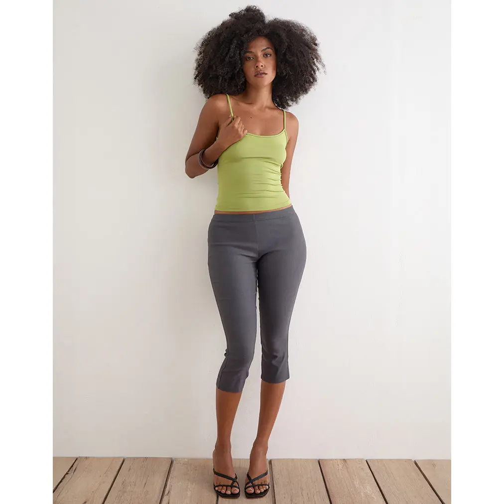 Asla Cropped Capri Trouser in Stretch Tailoring Charcoal