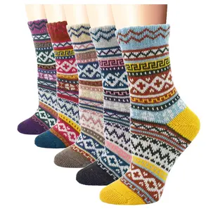 5 Pairs  Stripe Wave Pattern Women's Socks Warm Soft Calf Socks in Assorted Colors for Cozy Comfort Multicolored Vintage Socks