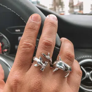 2pcs Retro White Shark Double Bun Ring Set