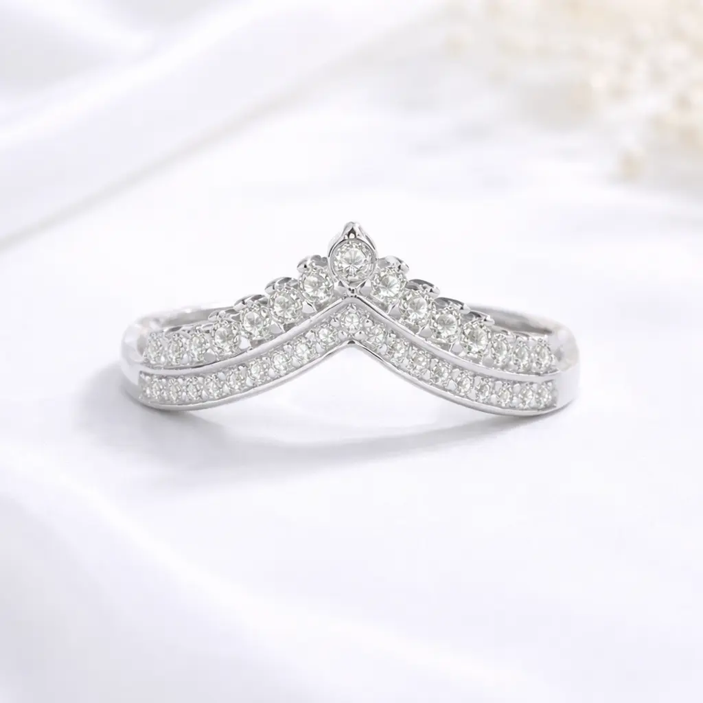 V Shaped Moissanite Ring S925 0.17 CT - Round Cut - Lore Jewelry