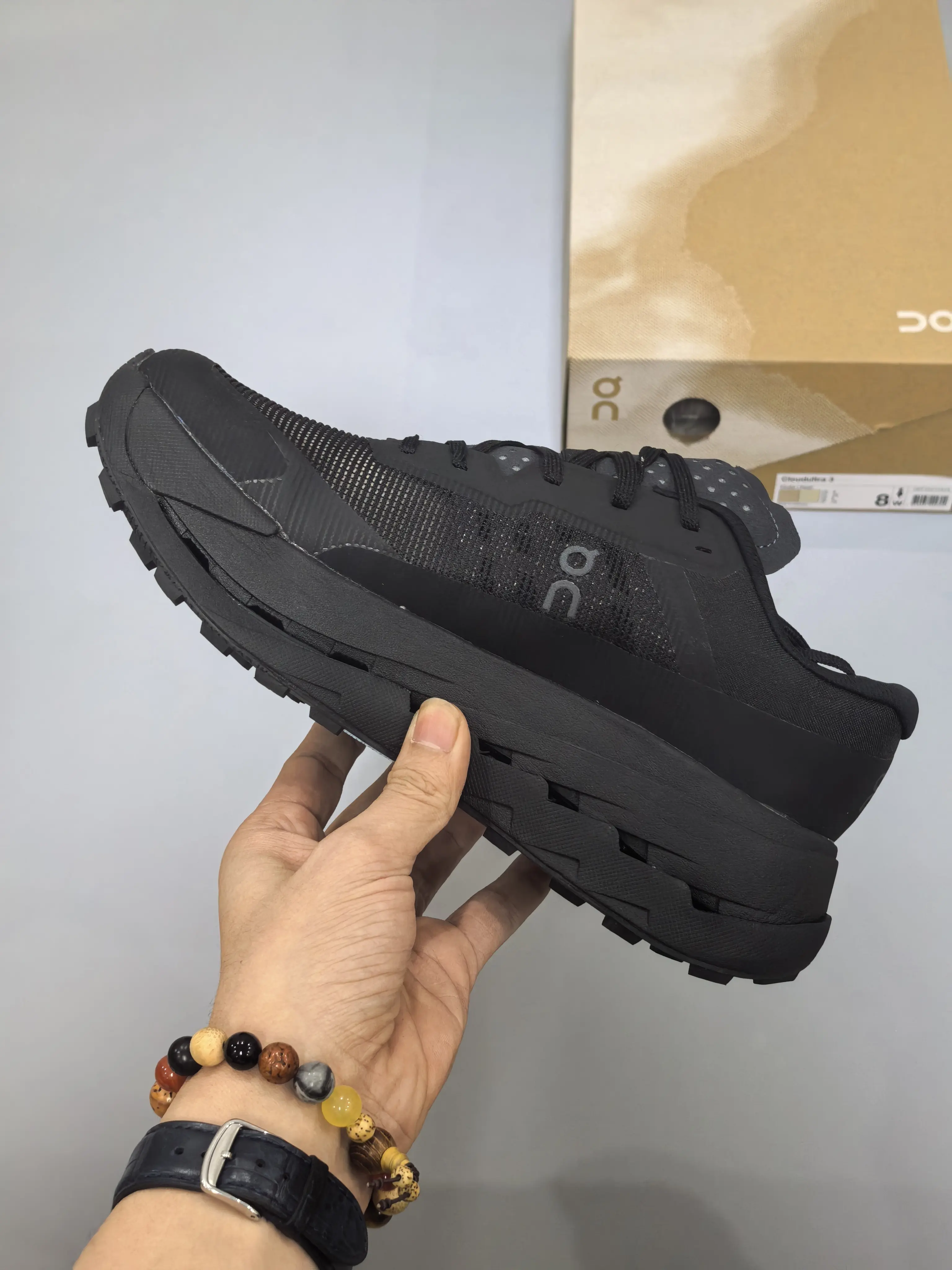 All Black Mesh Breathable Trail Running Shoes, Thick Cushion Non Slip Outdoor Sneakers, Lightweight Hiking Athletic Trainers for Men Women