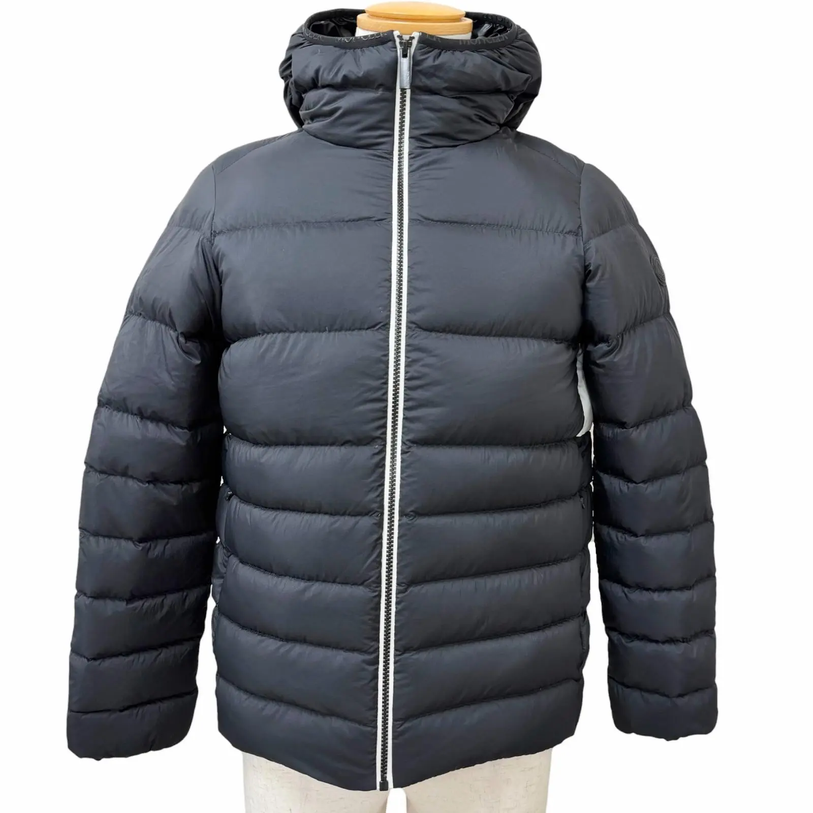 Pre-owned MONCLER Nylon Small Leather Goods Pluvis Giubbotto Down Jacket