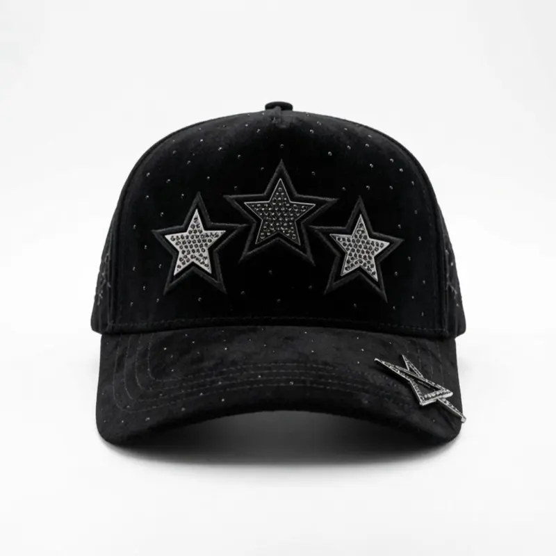 3 STAR COLOR TOTAL BLACK INCLUYE PIN