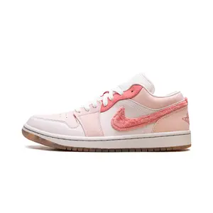 Jordan 1 Low SE WMNS "Mighty Swooshers Pink" DM5443 666