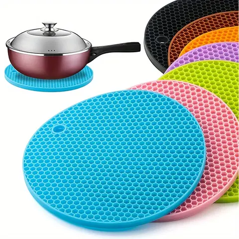 5-Piece Set Heat-Safe Silicone Mats (Random Colors) - Home Pot Holder, Kitchen Coaster, Car Dashboard Mat, Tray Insulation Accessory, Portable Home Supplies Organizer