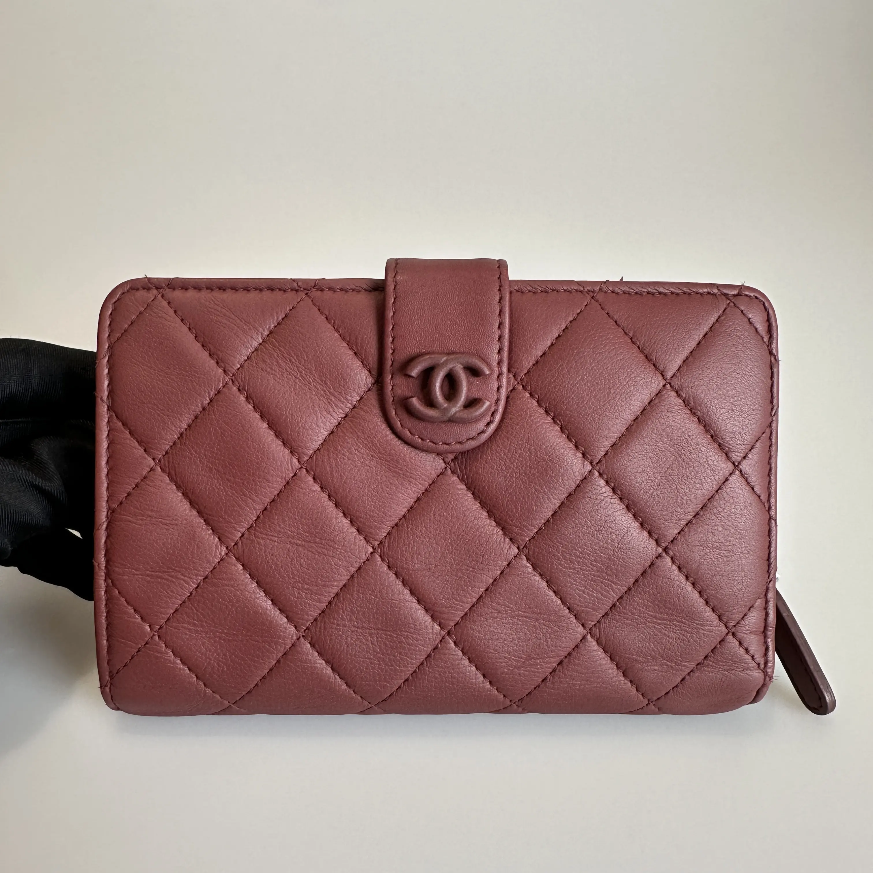 Pre-owned CHANEL Calfskin Clutch Reddish Brown Quilted Diamond Pattern 44774415