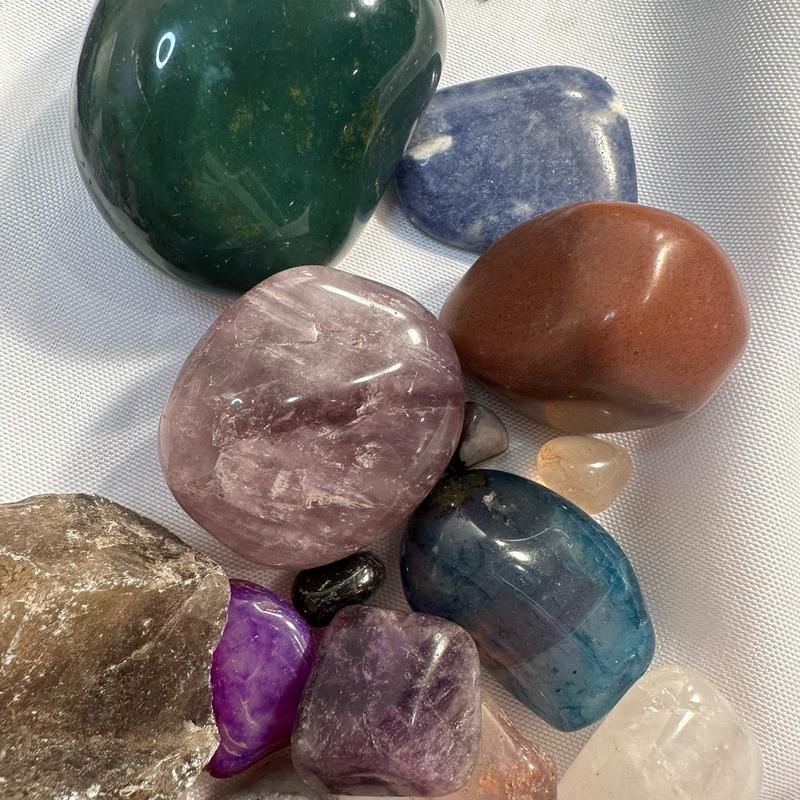 Wowzza Gallon Mining Bucket with Citrine, Amethyst, Muscovite, crazy lace agate and more home decor natural crystal