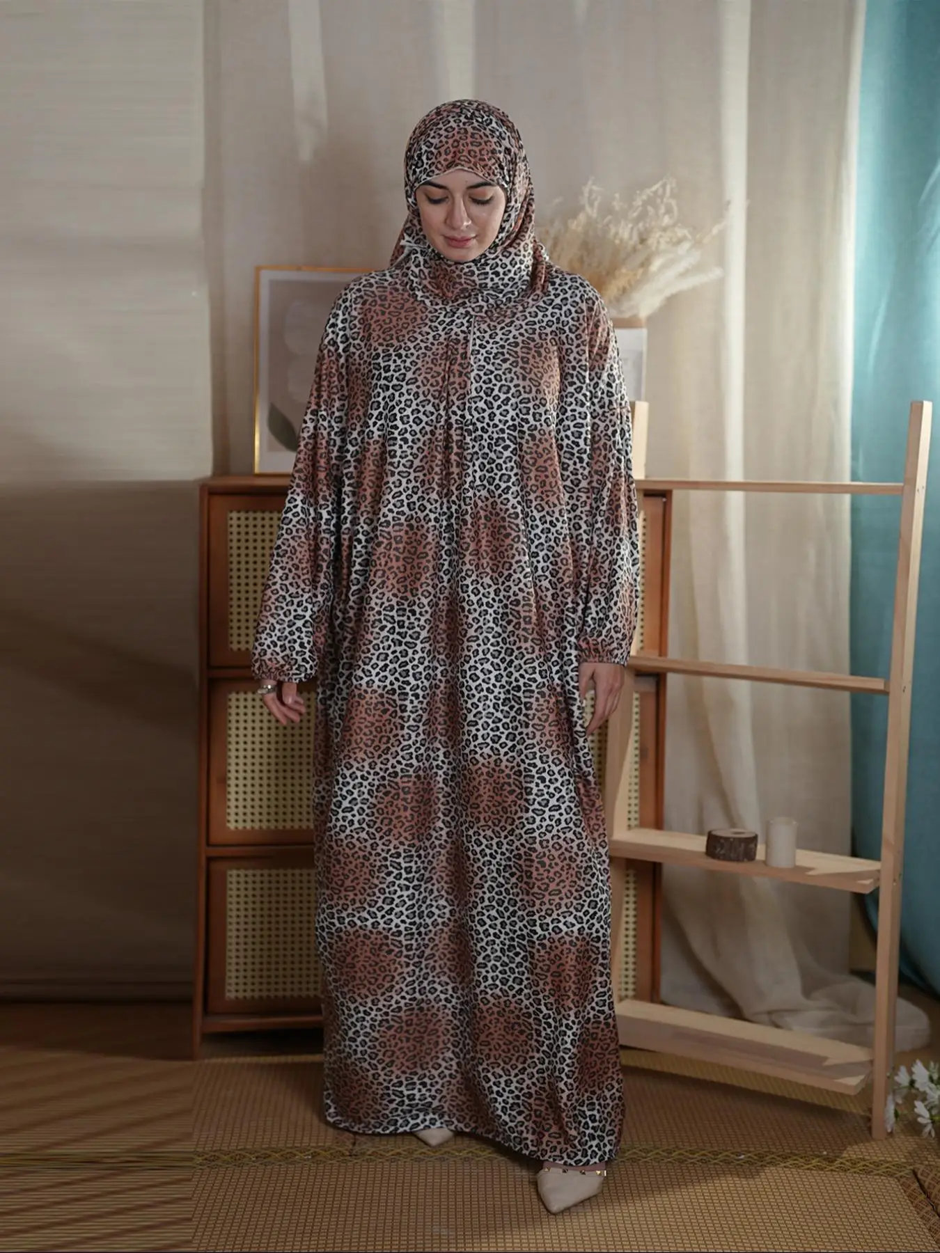 Women's Leopard Print Long Sleeve Dress with Hijab, Modest Casual Long Dress for Daily Wear, Ladies Islamic Clothing for All Seasons