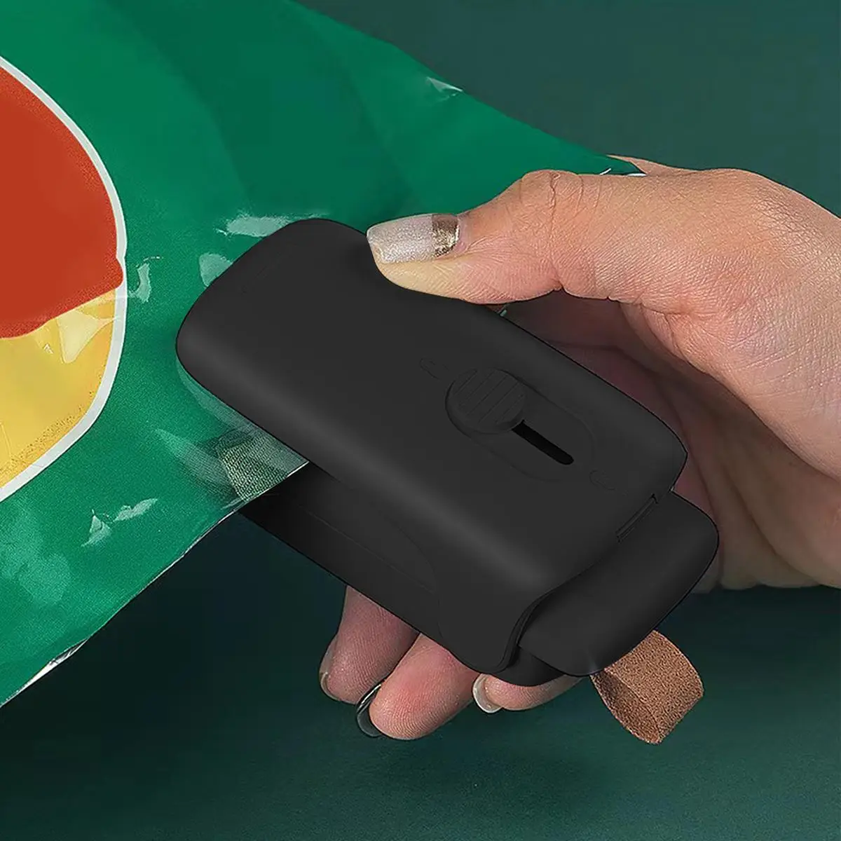 Electronic Mini Vacuum Sealer, Batteries Required Portable Food Sealer without Battery, Vacuum Sealer Machine For Home Kitchen