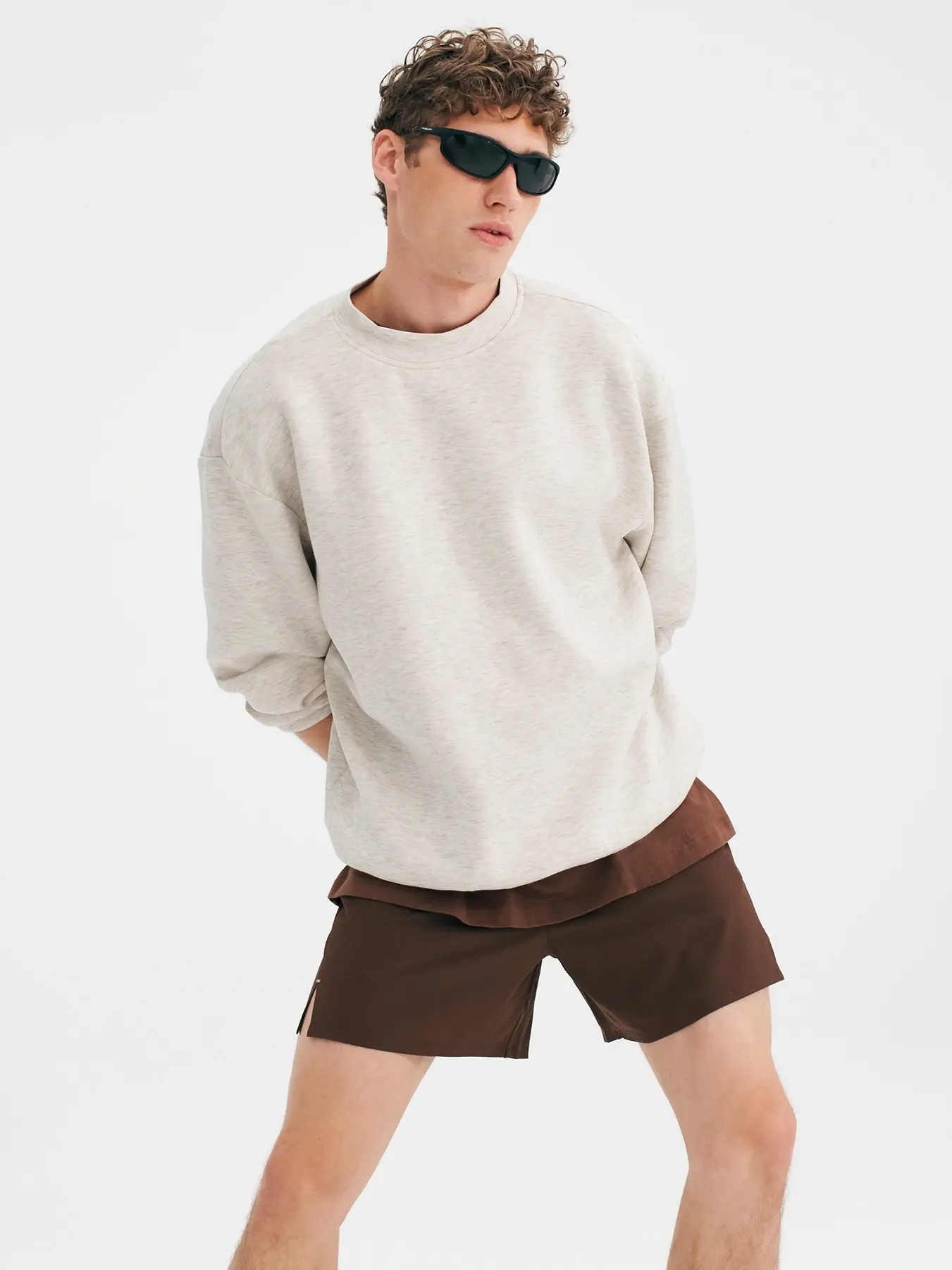 Old Navy Men's Bounce Fleece Oversized Sweatshirt Old Navy Men's Bounce Fleece Oversized Sweatshirt