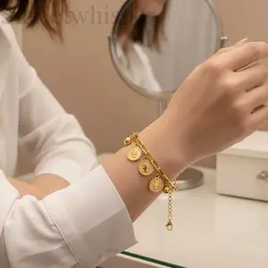 1pc Hip Hop Titanium Steel Bracelet Personalized Round Pendant, 316L Stainless Steel Jewelry, Durable Waterproof Accessory for Men, Trendy Streetwear Gift for Everyday Wear & Holiday Gifting