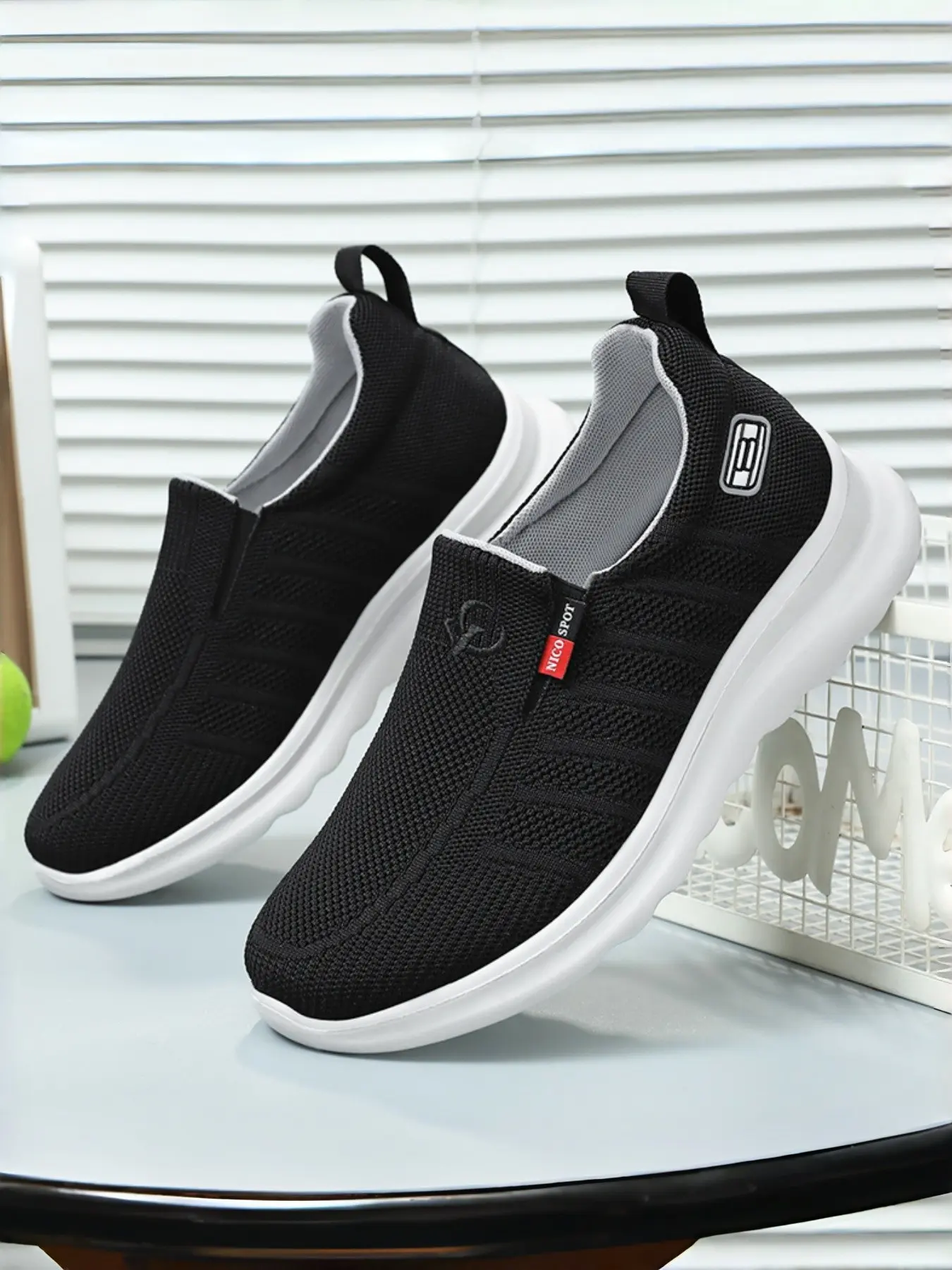 Women's Comfortable Lightweight Athletic Walking Shoes, Mesh Walking Shoes, Soft Sole Breathable Sporty Slip-On Sneakers for Middle-Aged Women & Moms