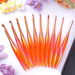 Ergonomic Crochet Hooks Set, 10 Sizes (3mm–8mm), Resin Comfort Grip Handles with Aluminum Hook Tips, Smooth Lightweight Crochet Needles for Beginners & Advanced Crafters
