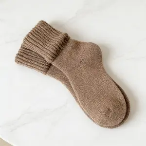 Thickened, soft, comfortable, and warm socks (5 pairs), suitable for autumn and winter, solid color mid-calf socks, casual and simple style.