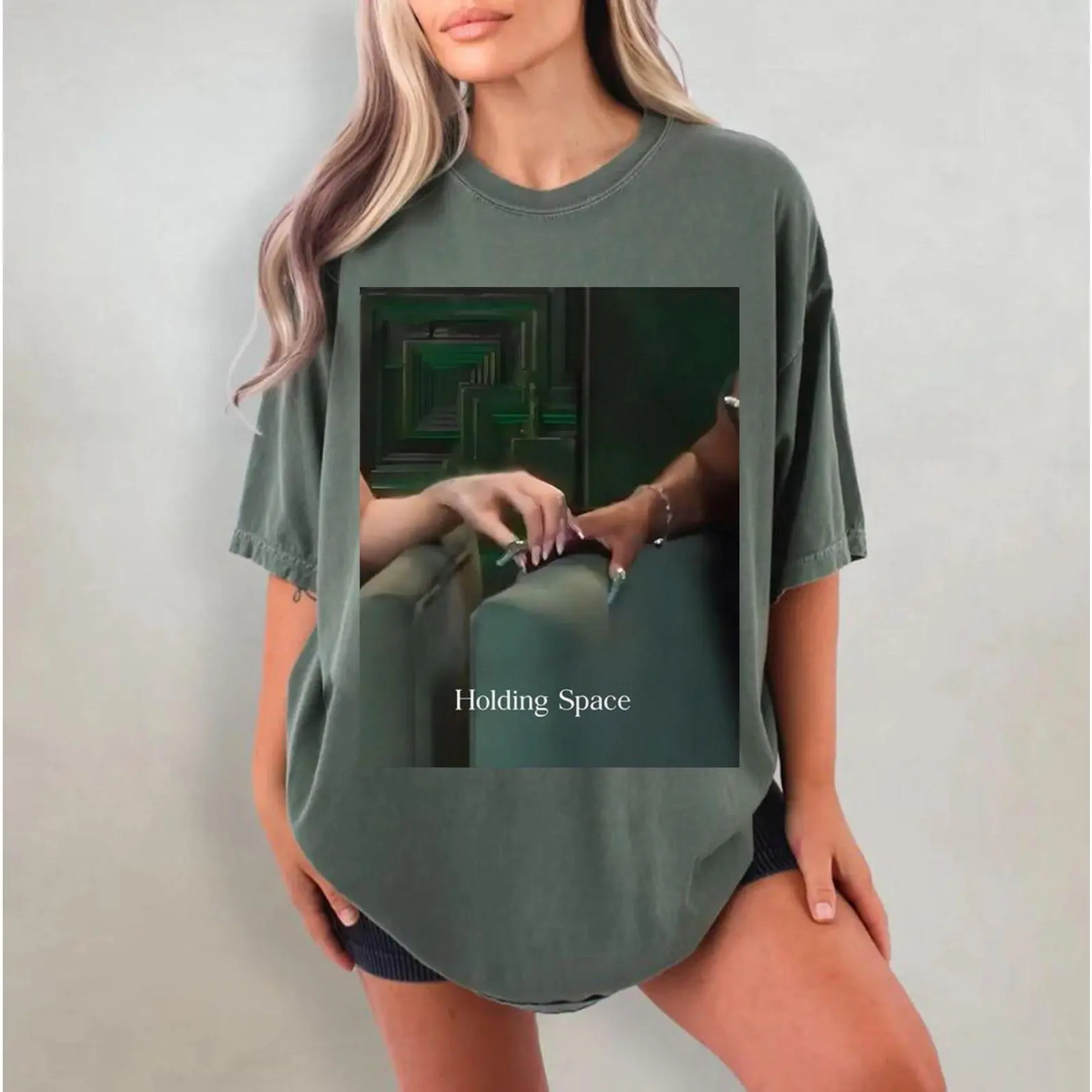 Vintage Holding Space Ariana Cynthia Finger Hold Defying Gravity Meme Wicked Movie Gift Broadway Shirt T-Shirt Sweatshirt