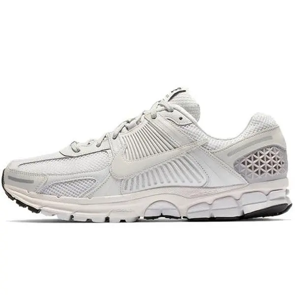 Nike Zoom Vomero 5 SP Unisex Daily Wear Breathable Mesh Casual Trainers with Durable TecTuff Overlays, Zoom Air Cushlon Foam Cushioning, Reflective Details, Lace-Up Low Top in Vast Grey Black Sail BV1358-001