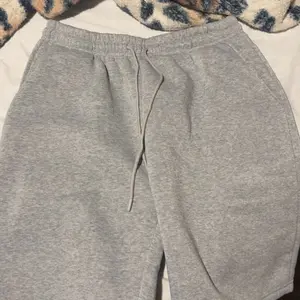 2Packs Men's Solid Color Fashion Sweatpants Shorts, All-Season Wearable, Best Match for Spring & Summer (XS~2XL)