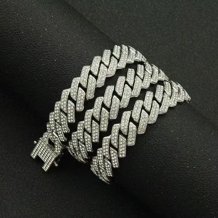 Silver chain 22 inches