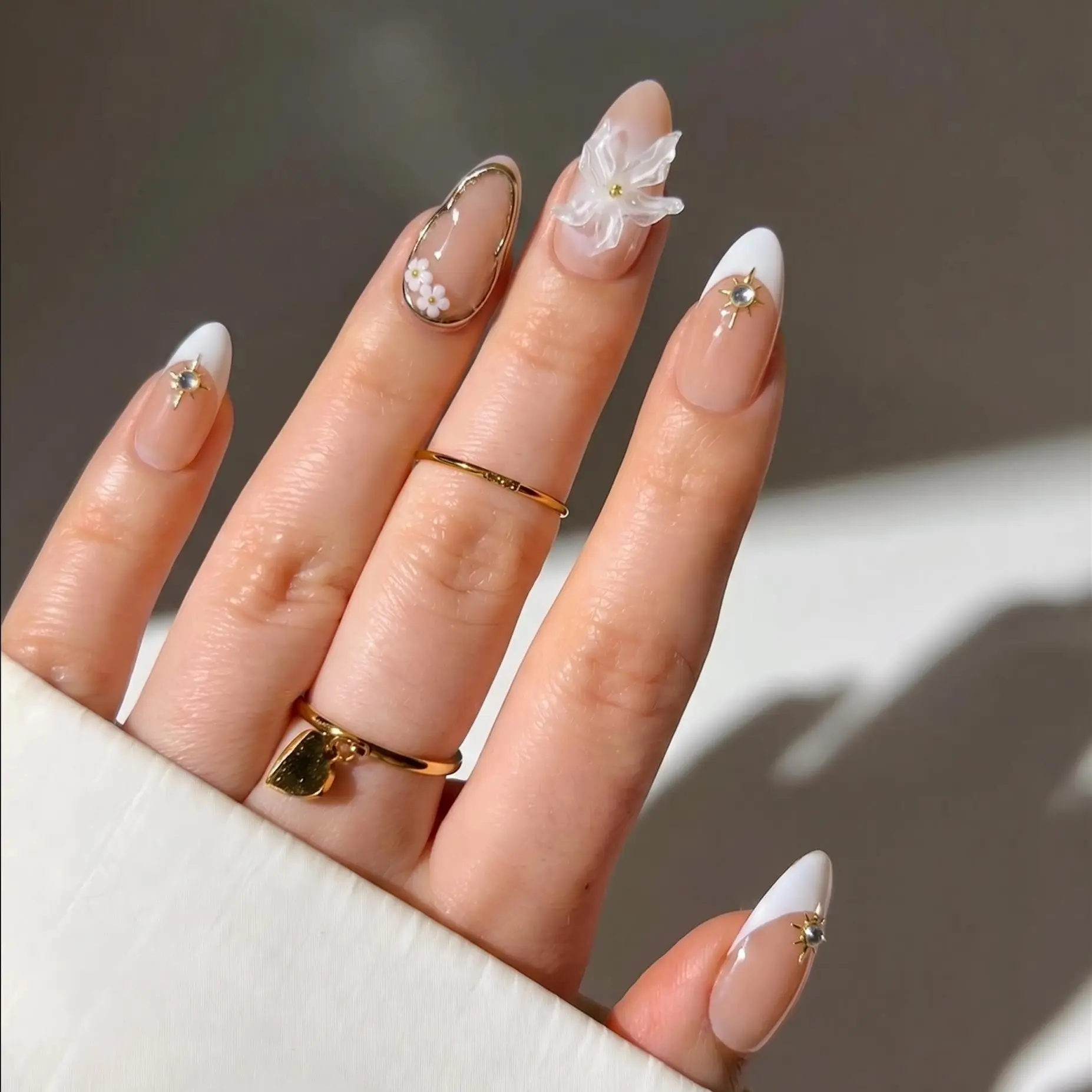 ASKISS Handmade Almond Press-on Nails 10Pcs Multi-Pack - 3D Flower French Cute Acrylic, High Salon-Quality, Reusable, Easy to Apply, Long Lasting, Daily Gift, Romantic Dates Use, Nail Art Accent Tips, Handmade Press On Nails