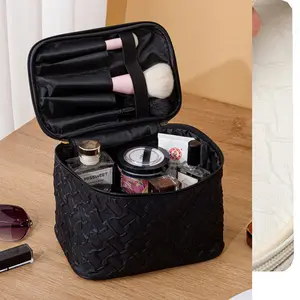 Black Premium Large Capacity Portable Travel Makeup Bag Multi-functional Cosmetic Organizer Stain-resistant Waterproof Nylon Brush Pouch Compact Zip with Separate Brushes Compartment