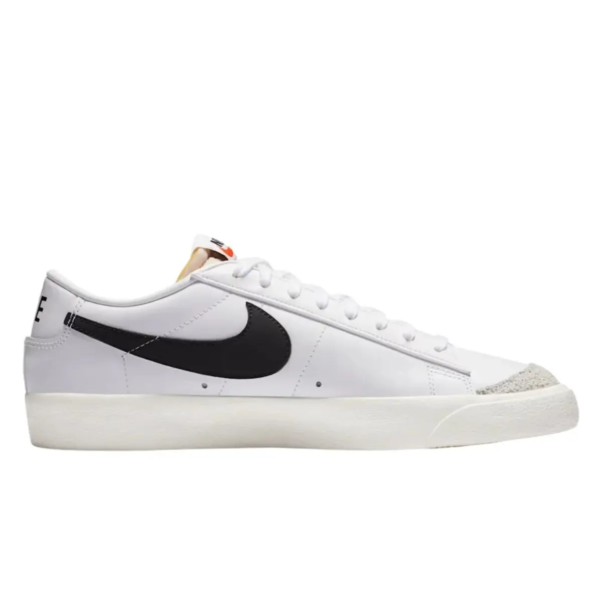 Nike Men's Blazer Low '77 Vintage Sneaker