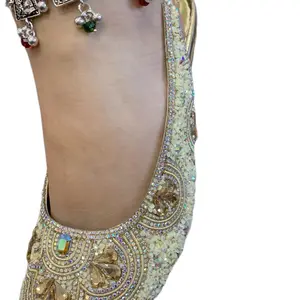 Women's Gold Sequins and Thread Embroidered Heeled Shoes - Fashion Accessory Footwear Stylish Elegant party wedding