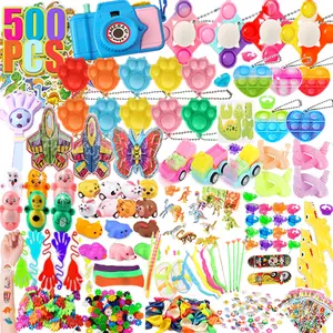 500 PCS Party Favor for Kids Goodie Bags Stuffers Prize Box Toys for Kids Classroom Bulk Small Fidget Toys Pinata Fillers Treasure Chest Toy for Students Rewards Carnival Prizes Birthday Gifts Pop Keychains