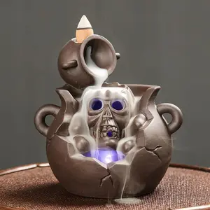 Creative Skull Design Incense Burner, Ceramic Backflow Incense Holder with 20pcs Incense Cones, Home Decoration Ornament, Home Fragrance Supplies, Scented