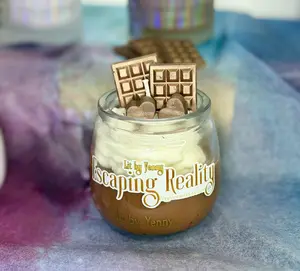 Escaping Reality Candle | Peppermint Hot Cocoa