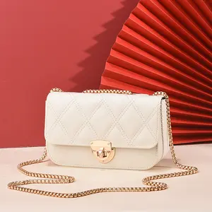 Trendy Quilted Crossbody Bag, Stylish Chain Strap Purse for Women, Versatile Small Shoulder Bag Perfect for Dating, Shopping & Night Out