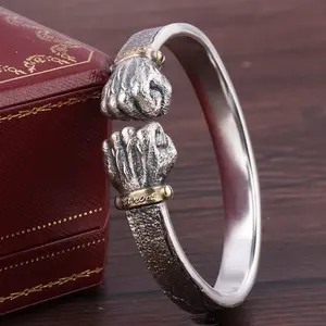 1pc Silvery Gray Solid Fist Open Bracelet, Men's Trendy And Avant-garde Jewelry, Party Wear, Fashion Accessory, Edgy Style, Durable Jewelry, Fist Bracelet, Unisex Accessory, Trendy Men, Fashionforward