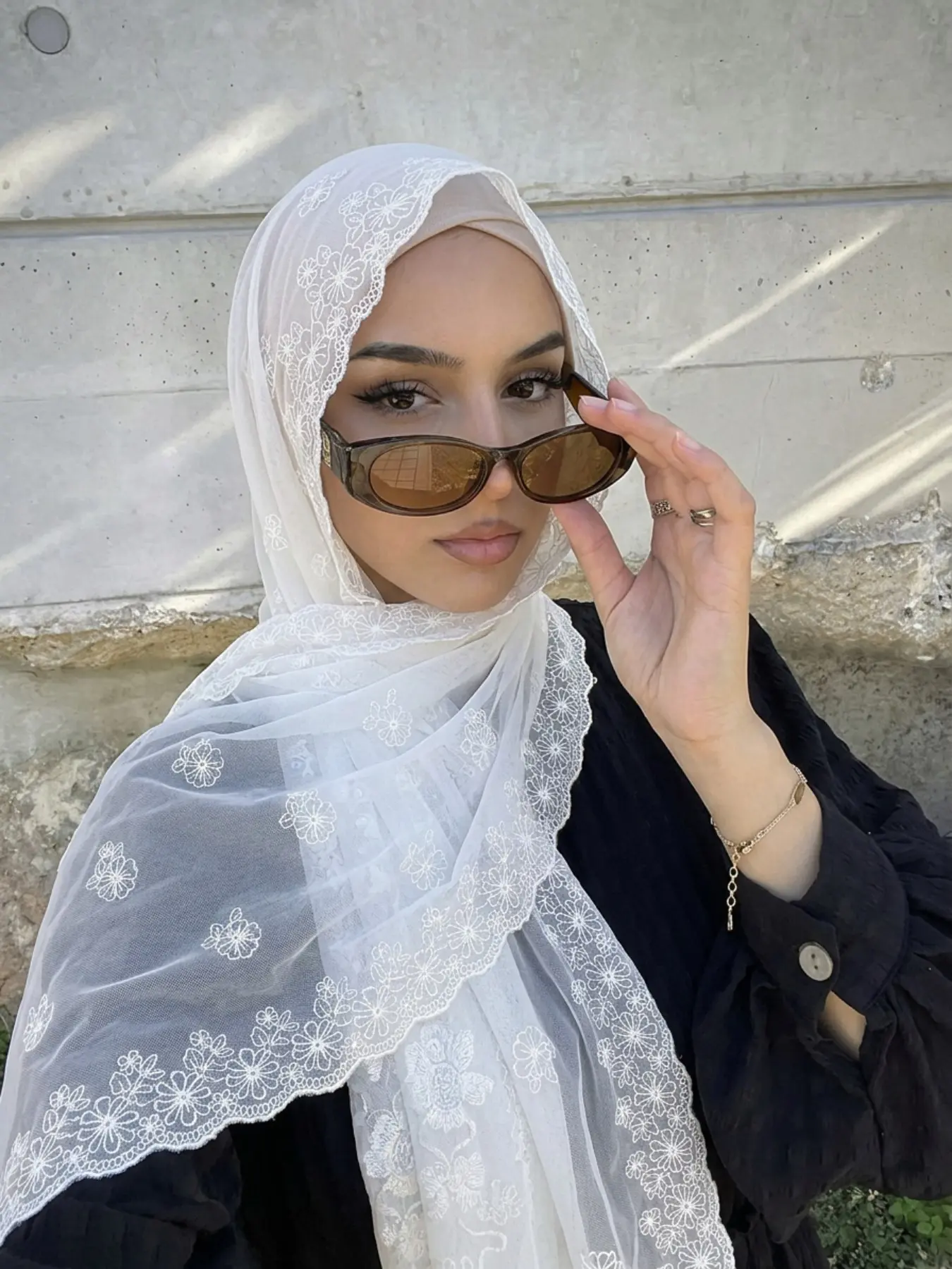 Fashionable Women's Embroidered Lace Long Scarf, Versatile Accessory for Daily Outing, Sun Protection Headscarf for Travel, Gift Idea, Turban hijab, For Muslim Tignon Scarf