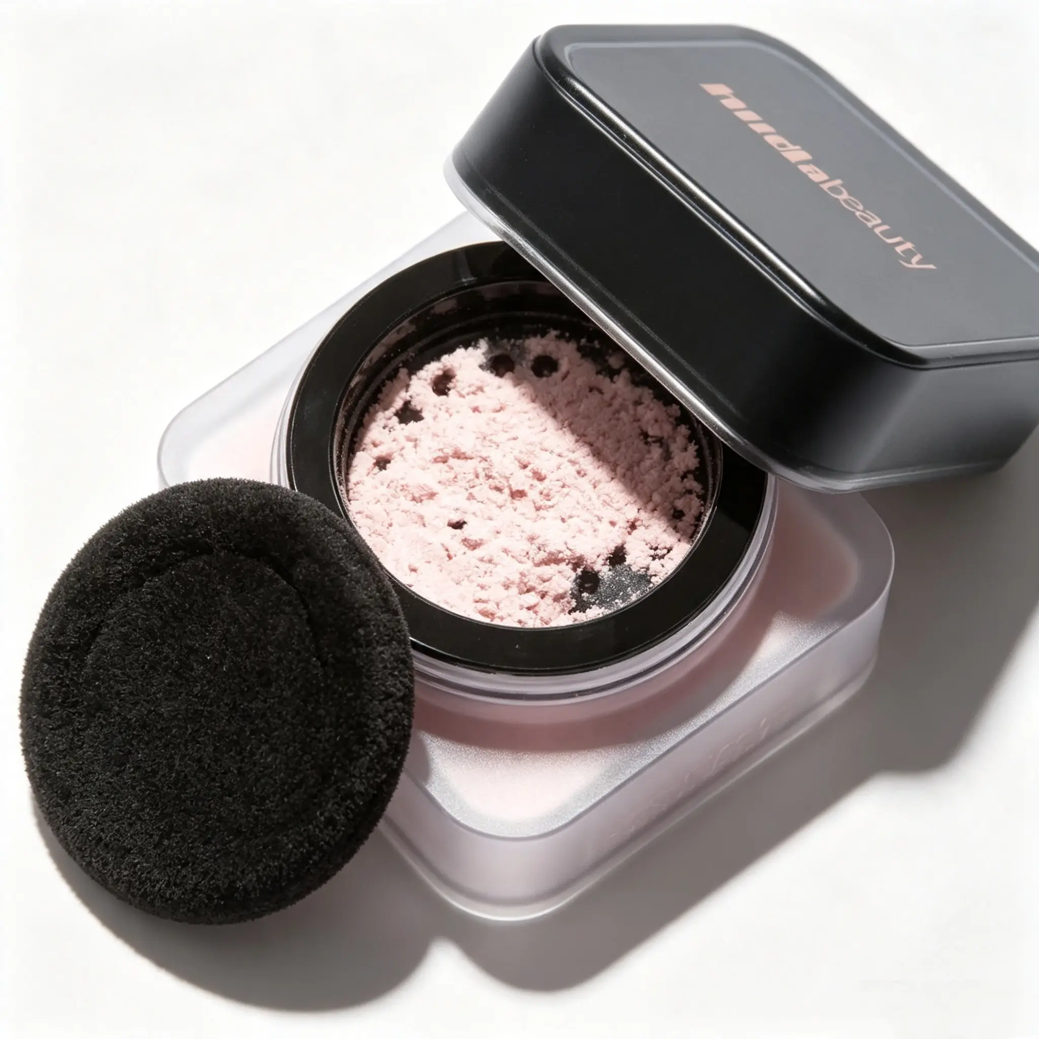 HUDA BEAUTY Mini Easy Bake Loose Baking and Setting Powder, Travel‑Sized Matte Setting Powder, Oil Control Blurring Finish, Lock In Your Flawless Makeup Look All Day Long
