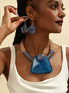 Vintage Bohemian resin necklace earrings women's set exaggerated African style high-end accessories suitable for daily wear, dinners, parties, vacations, music festivals, and various occasions Boho Jewelry Set
