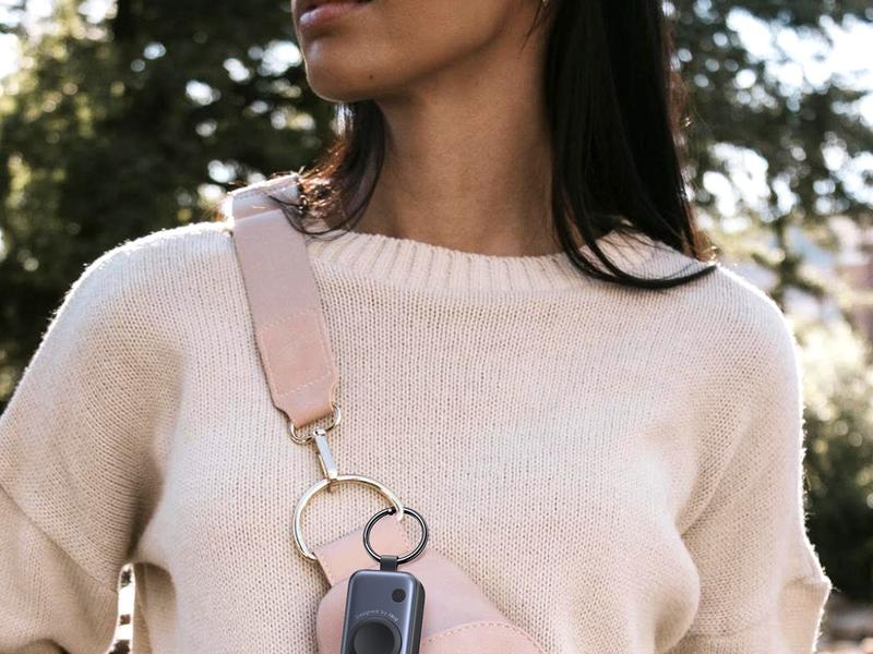 INIU P81 SnapGo Mini 5000mAh Power Bank with Built-in USB C Cable & Keychain for Apple Watch Ultra SE 2/3 Series iPhone Air 8 ~ 17 Airpods Series 20W Fast Charging Lightweight LED Display Portable Charger EDC Travel Battery Pack Phone Charger Perfect Gift