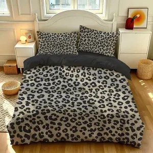 3-piece set of classic leopard print duvet covers in beige, including 1 duvet cover and 2 pillowcases, without blankets or pillowcases, soft and comfortable, suitable for bedrooms, hotels, and school dormitories